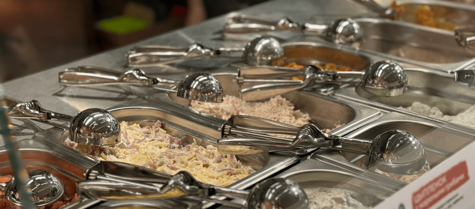 В ТРЦ "Южный" открылось кафе "Крошка Картошка"